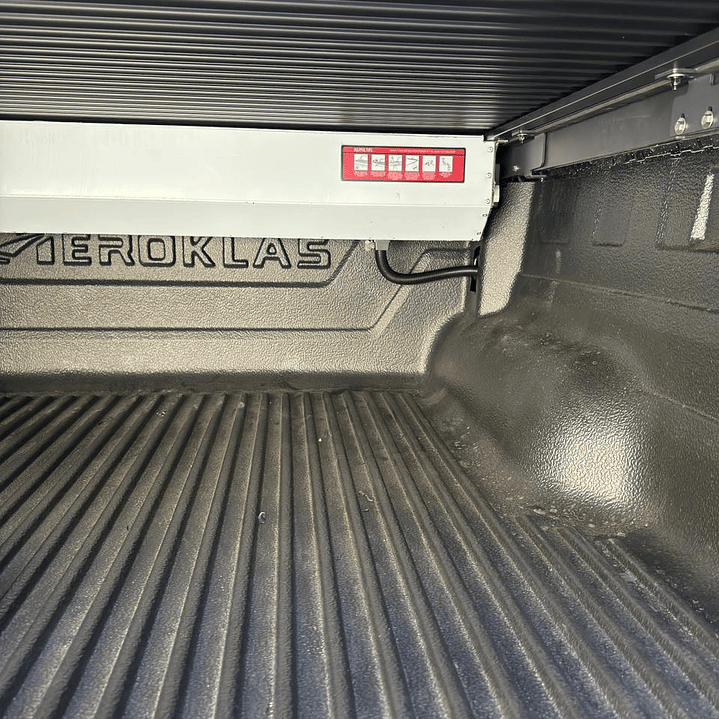 Tapa Retráctil Manual para Camionetas Pick Up Ford Ranger XLT 2024+ | Alta Resistencia, Seguridad y Diseño Premium – Kangaroo Chile 8