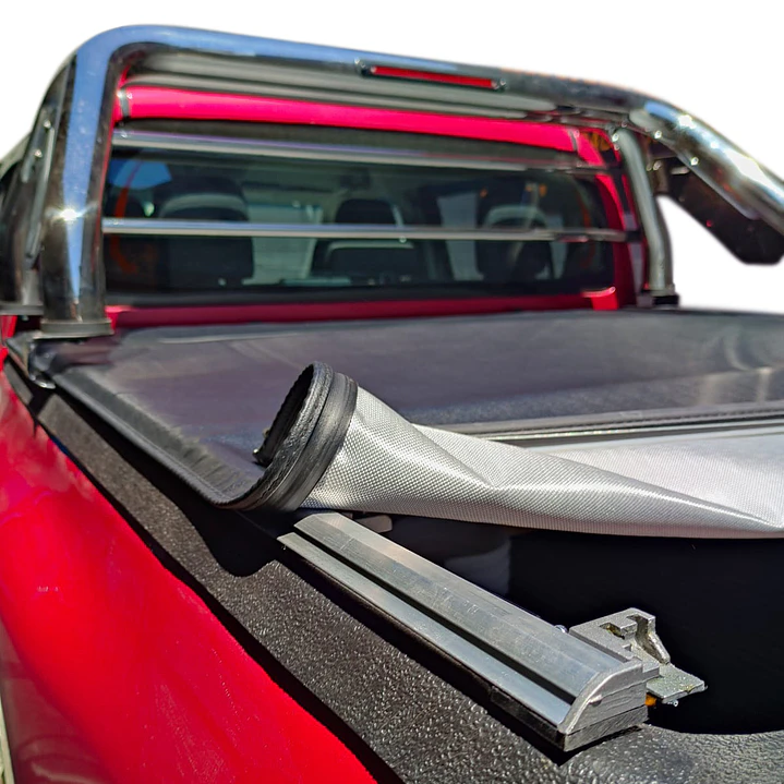 Lona Marítima Tapacarga Toyota Hilux Revo 2016–2024 | Marco y Barras de Aluminio | Incluye Kit de Instalación | Kangaroo Chile 13
