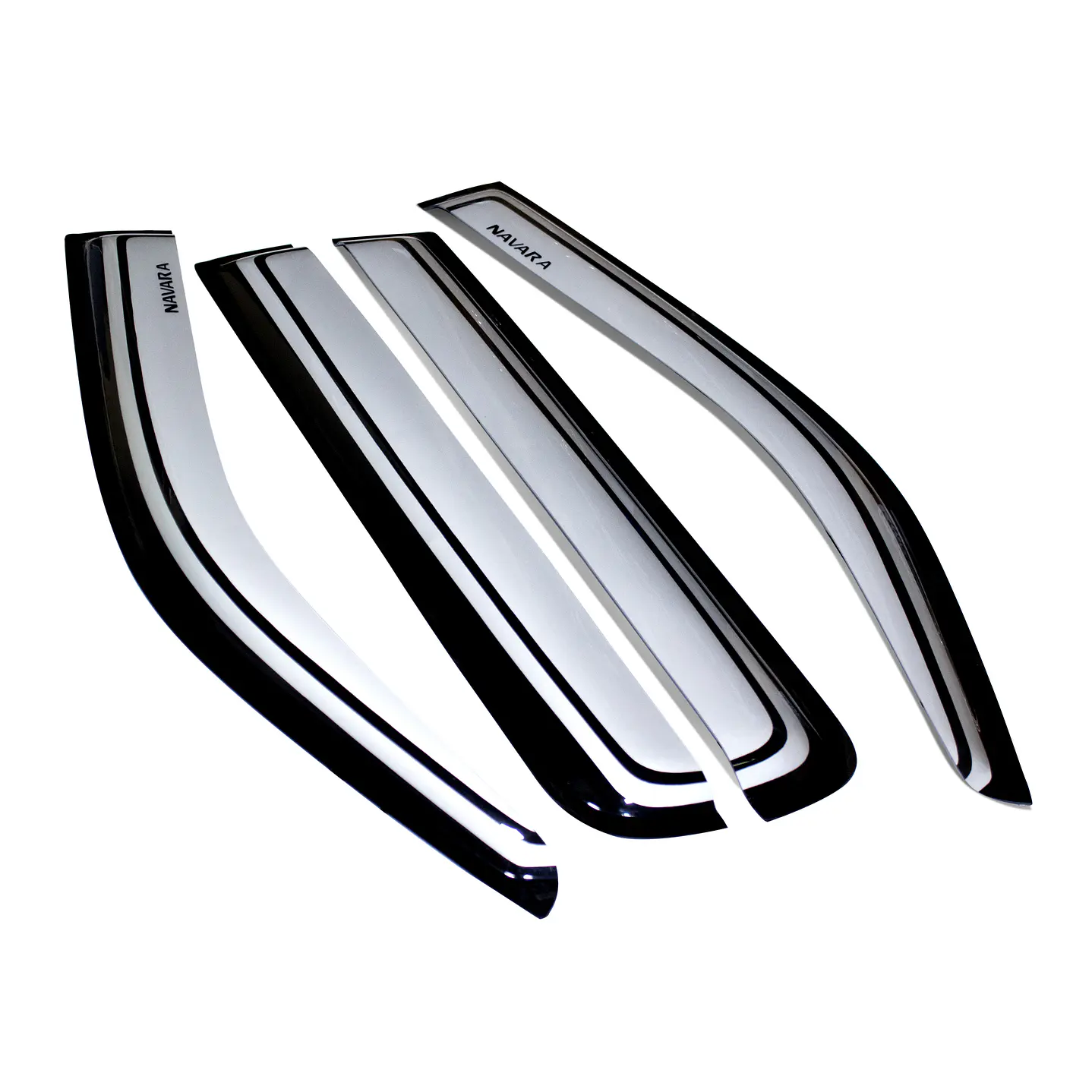 Set de Aletas Bota Agua Bicolor Nissan Navara 2006-2015 con logos | Kangaroo Chile 2