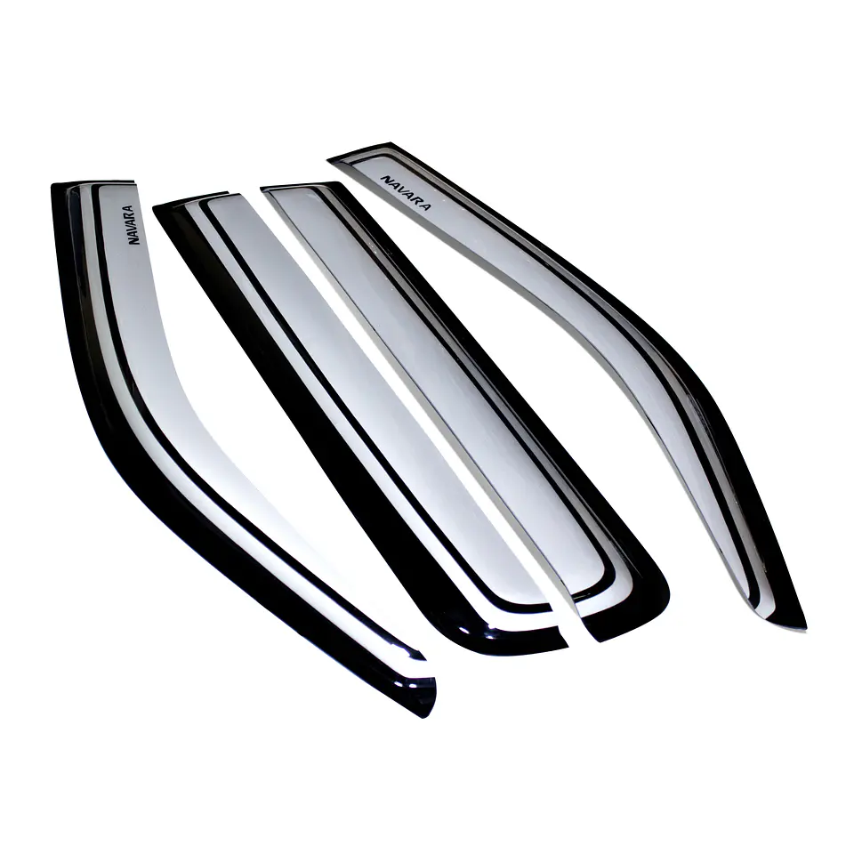 Set de Aletas Bota Agua Bicolor Nissan Navara 2006-2015 con logos | Kangaroo Chile 2