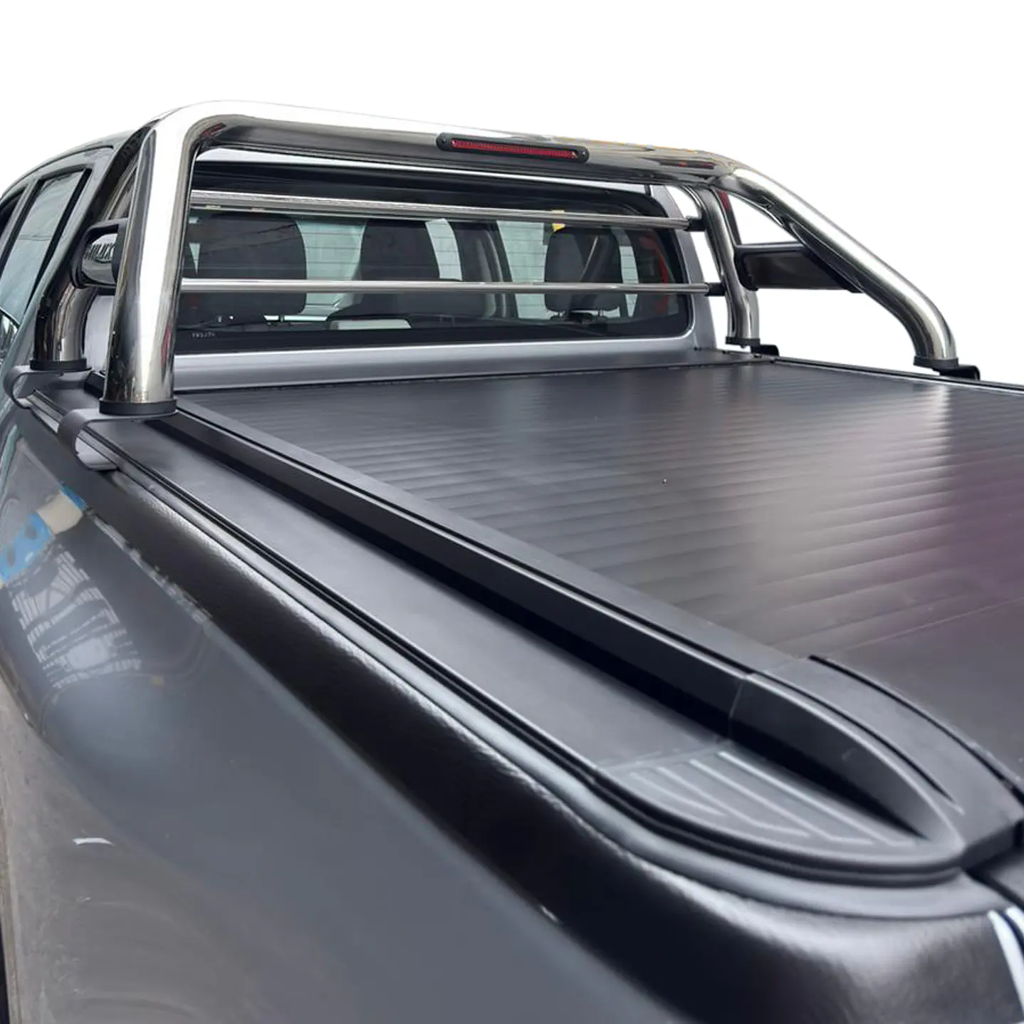 Tapa Retráctil Manual para Camionetas Pick Up Toyota Hilux Revo 2016-2025 | Alta Resistencia, Seguridad y Diseño Premium – Kangaroo Chile 5