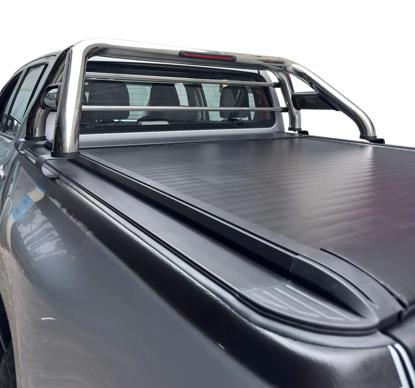 Tapa Retráctil Manual para Camionetas Pick Up Toyota Hilux Revo 2016-2025 | Alta Resistencia, Seguridad y Diseño Premium – Kangaroo Chile 5