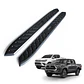 Juego de Pisaderas Toyota Hilux 2016-2024 Shark Heavy Duty | Fierro Negro Resistente - Miniatura 1
