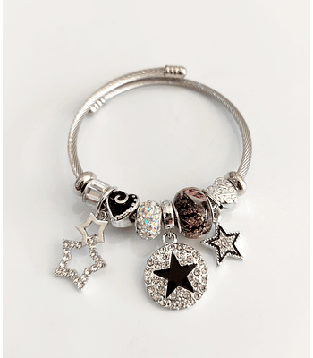 Pulsera ajustable de estrella negra plateada