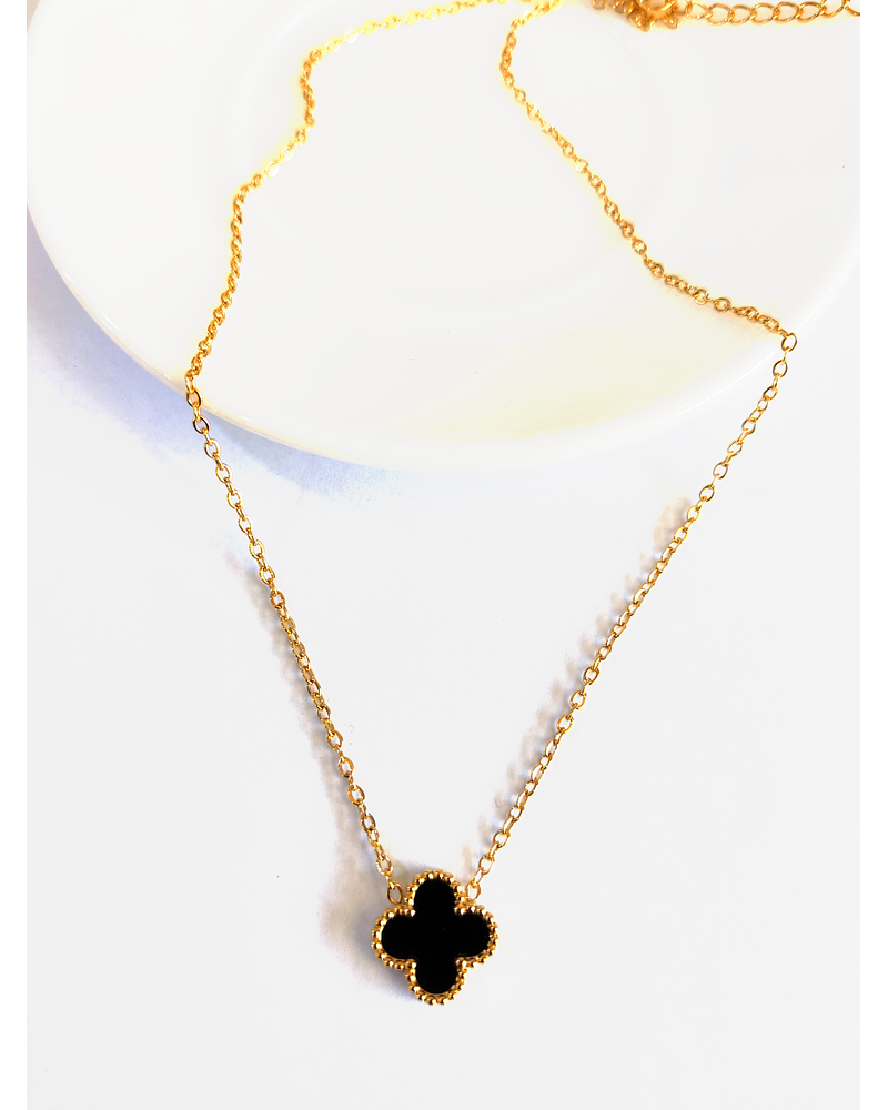 Collar estilo Trébol 