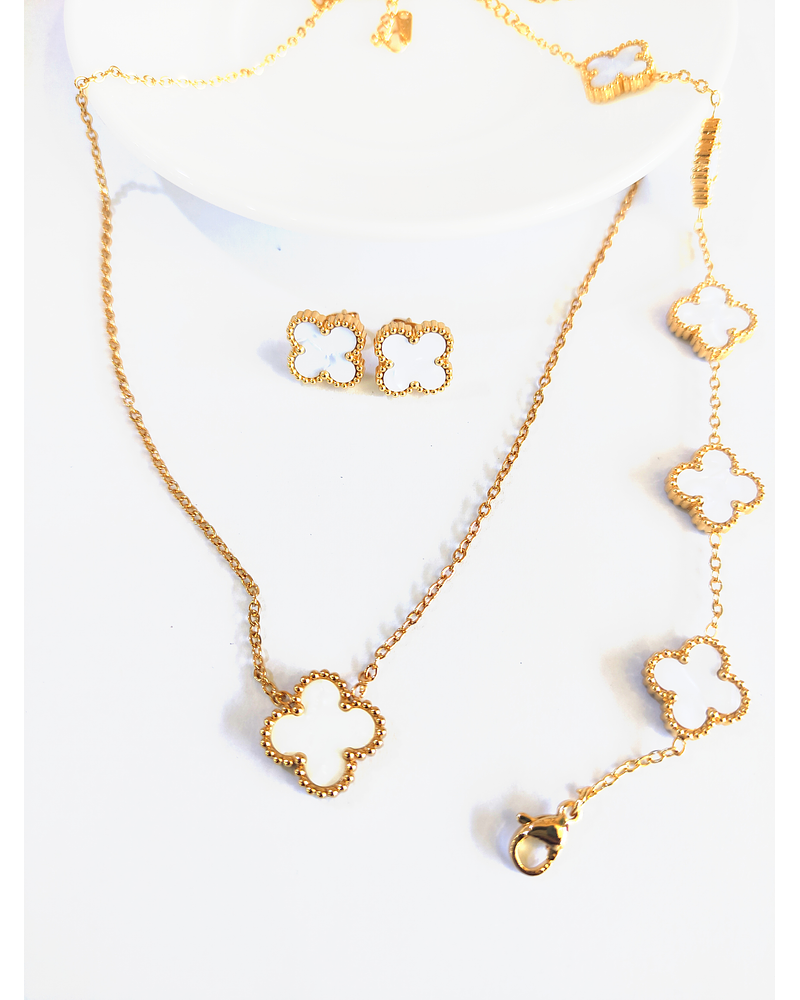 Conjunto de aros, collar y pulsera de Trébol