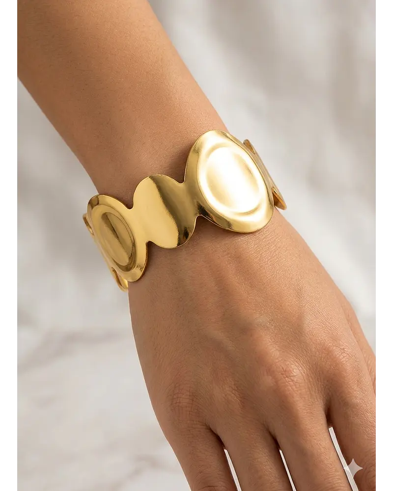 Brazalete ancho en acero 