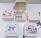 Joyero Portátil Hello Kitty Sanrio Kawaii Compacto Sanrio - Miniatura 6