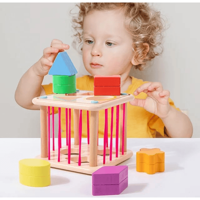 Cubo de encaje montessori 