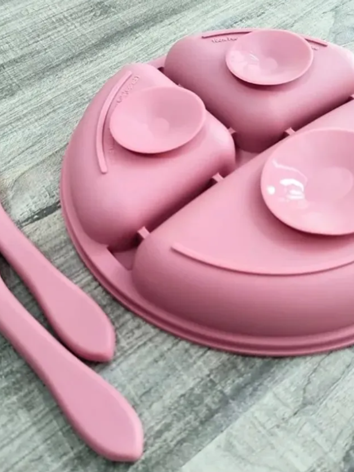 VAJILLA SILICONADA 8 PIEZAS PARA BEBÉS 5