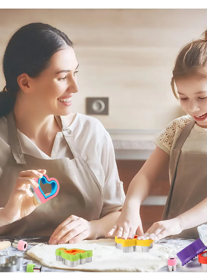 MOLDES SANDWICH CORTADORES PARA NIÑOS 3