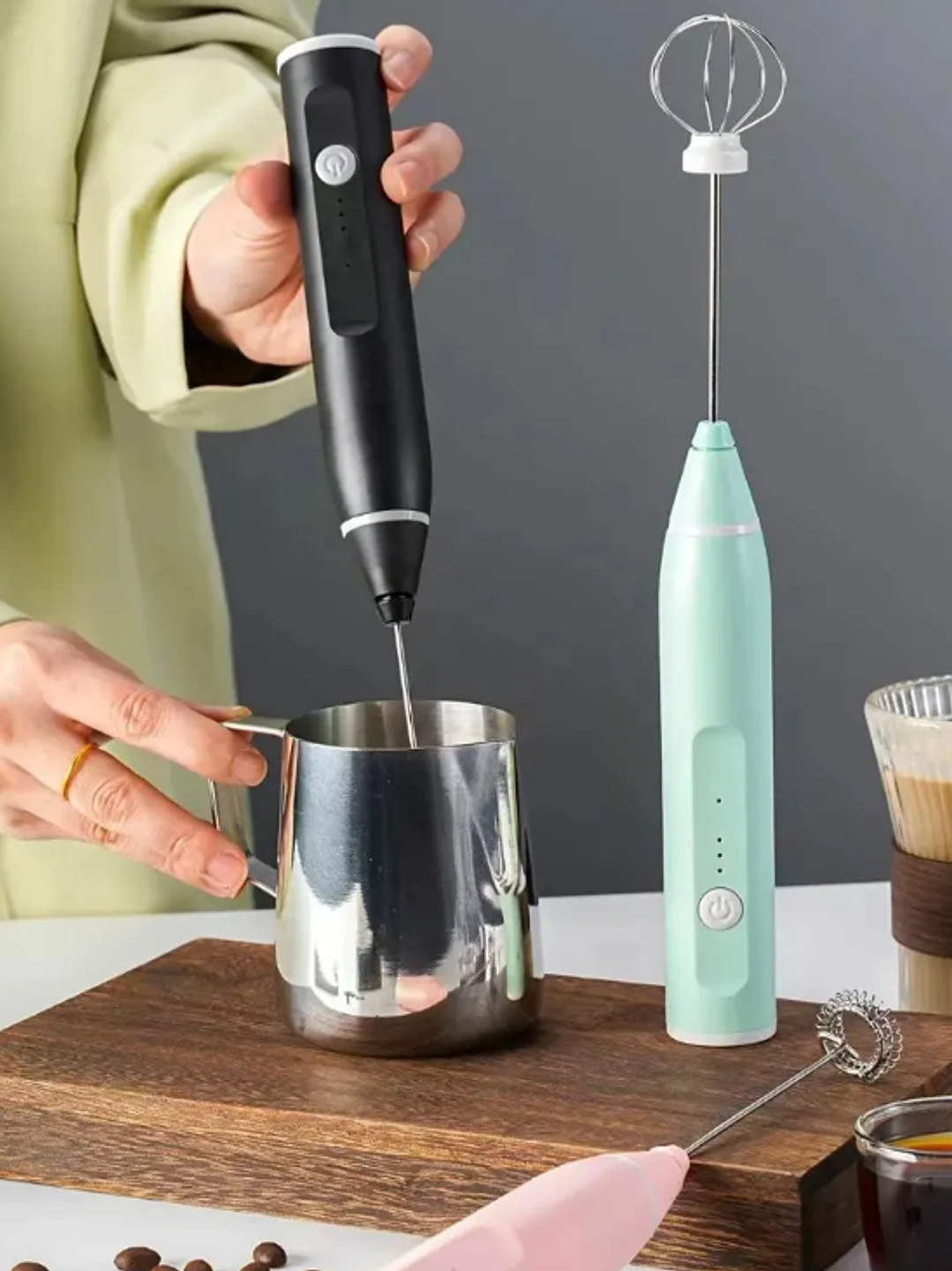 MINI BATIDOR DE LECHE ELÉCTRICO RECARGABLE 4