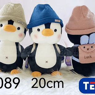 PELUCHE PINGUINO 20 CM , PRECIO PUBLICADO ES AL POR MAYOR Y DEBEN SER 4 UNIDADES DEL MISMO 