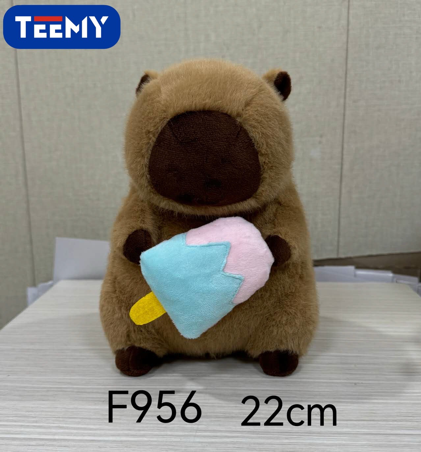 PELUCHE CAPYBARA 22 CM  , PRECIO PUBLICADO ES AL POR MAYOR Y DEBEN SER 3 UNIDADES DEL MISMO  (F956) 1