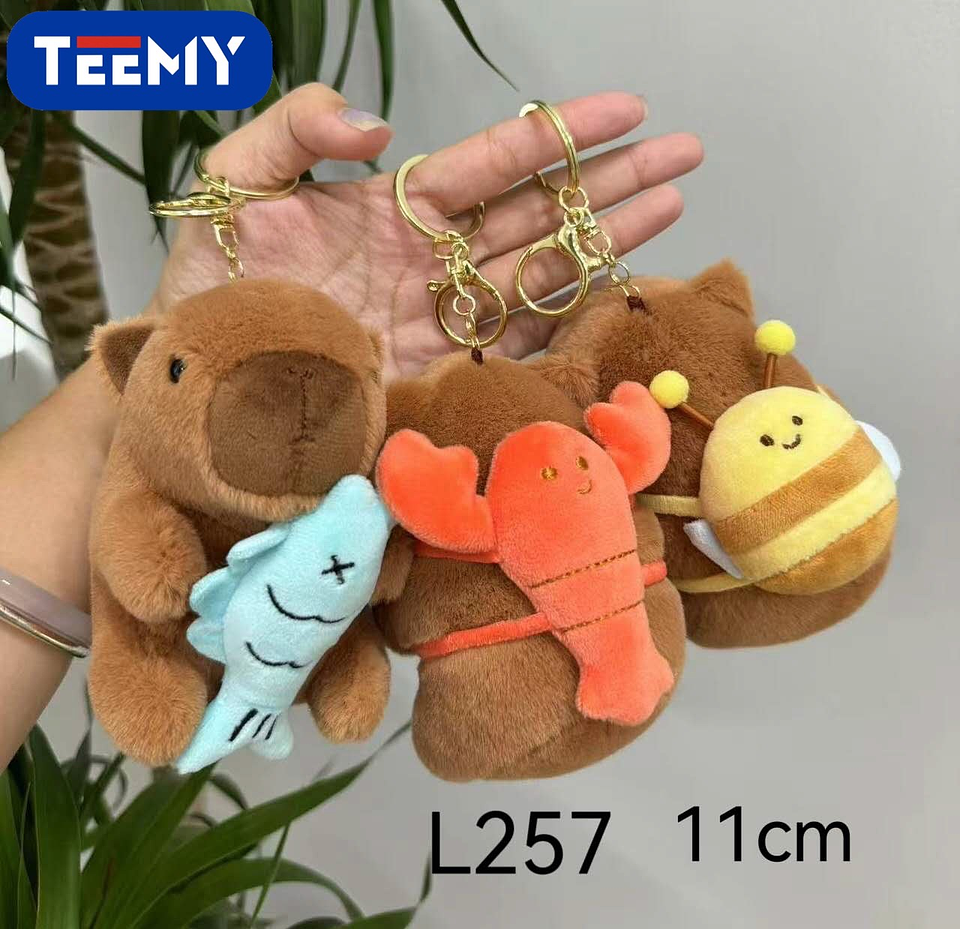 LLAVERO PELUCHE CAPYBARA 11 CM PAQUETE 12 PIEZAS (L257) 1