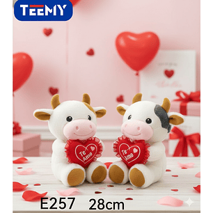 PELUCHE VACA AMOR 28 CM, PRECIO PUBLICADO ES AL POR MAYOR Y DEBEN SER 3 UNIDADES DEL MISMO 