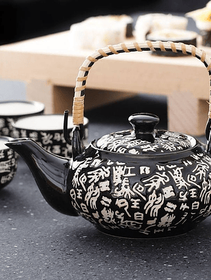 Set de Té Artesanal con Caligrafía Oriental – 300 ml | Huargos