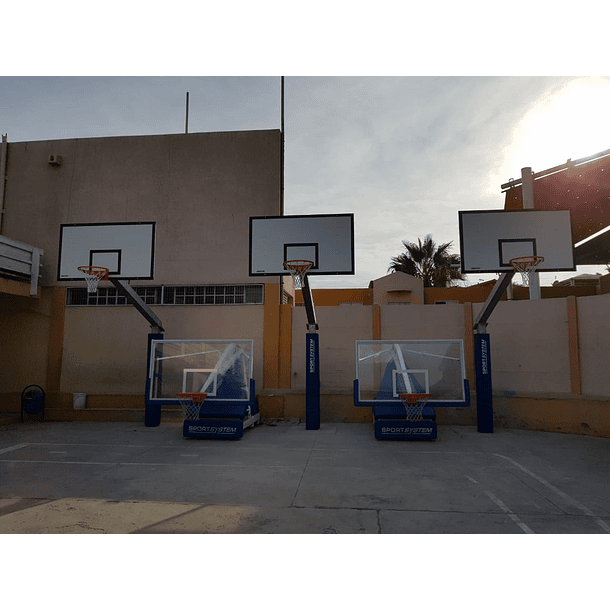 Jirafas de básquetbol (aprobadas FIBA nivel 3) + Postes fijos de básquetbol - comuna de Arica 1
