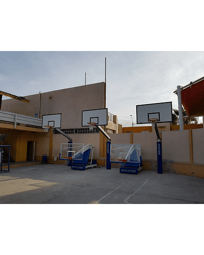 Jirafas de básquetbol (aprobadas FIBA nivel 3) + Postes fijos de básquetbol - comuna de Arica