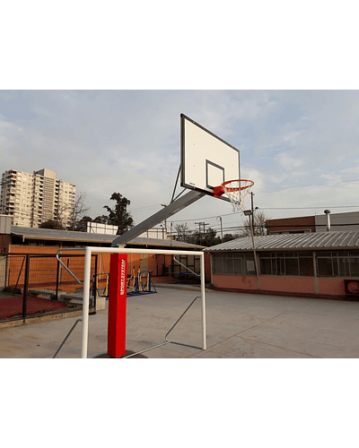 Poste de básquetbol fijo + Arco de baby fútbol - comuna de San Miguel