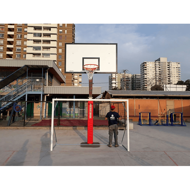 Poste de básquetbol fijo + Arco de baby fútbol - comuna de San Miguel 2