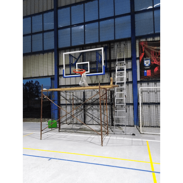 Tablero de básquetbol plegable empotrado al muro - comuna de Curepto 2