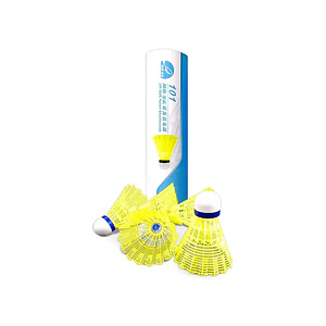 Plumillas de bádminton de entrenamiento modelo 101 marca Jinque (media docena) 