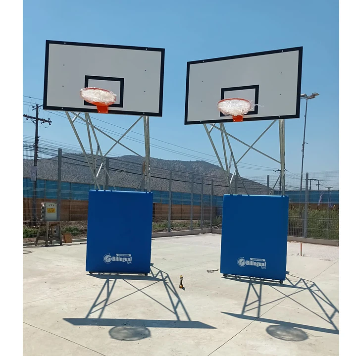 Tablero móvil básquetbol Olímpico con pads de protección  6