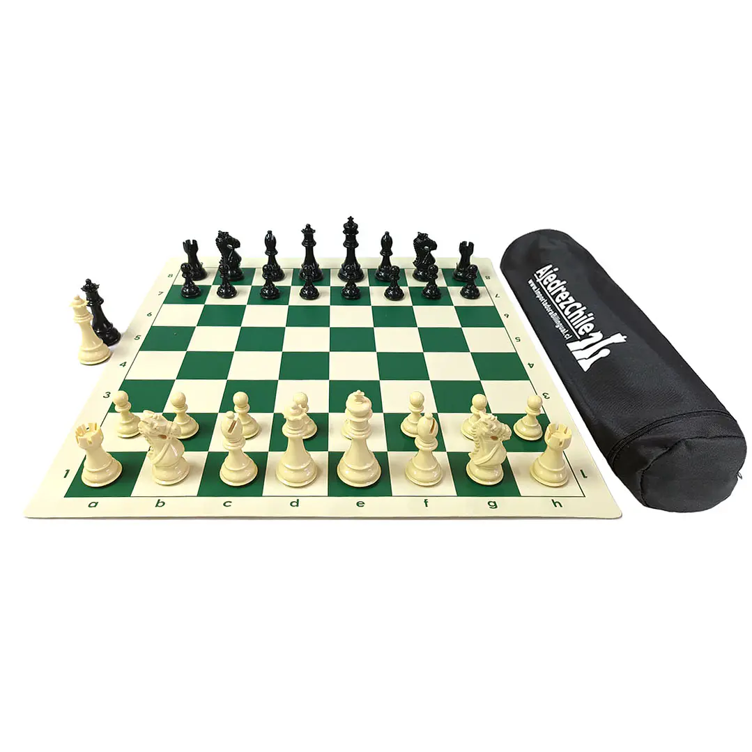 Set de ajedrez tablero de vinilo con piezas extra peso modelo Templario y bolso 2