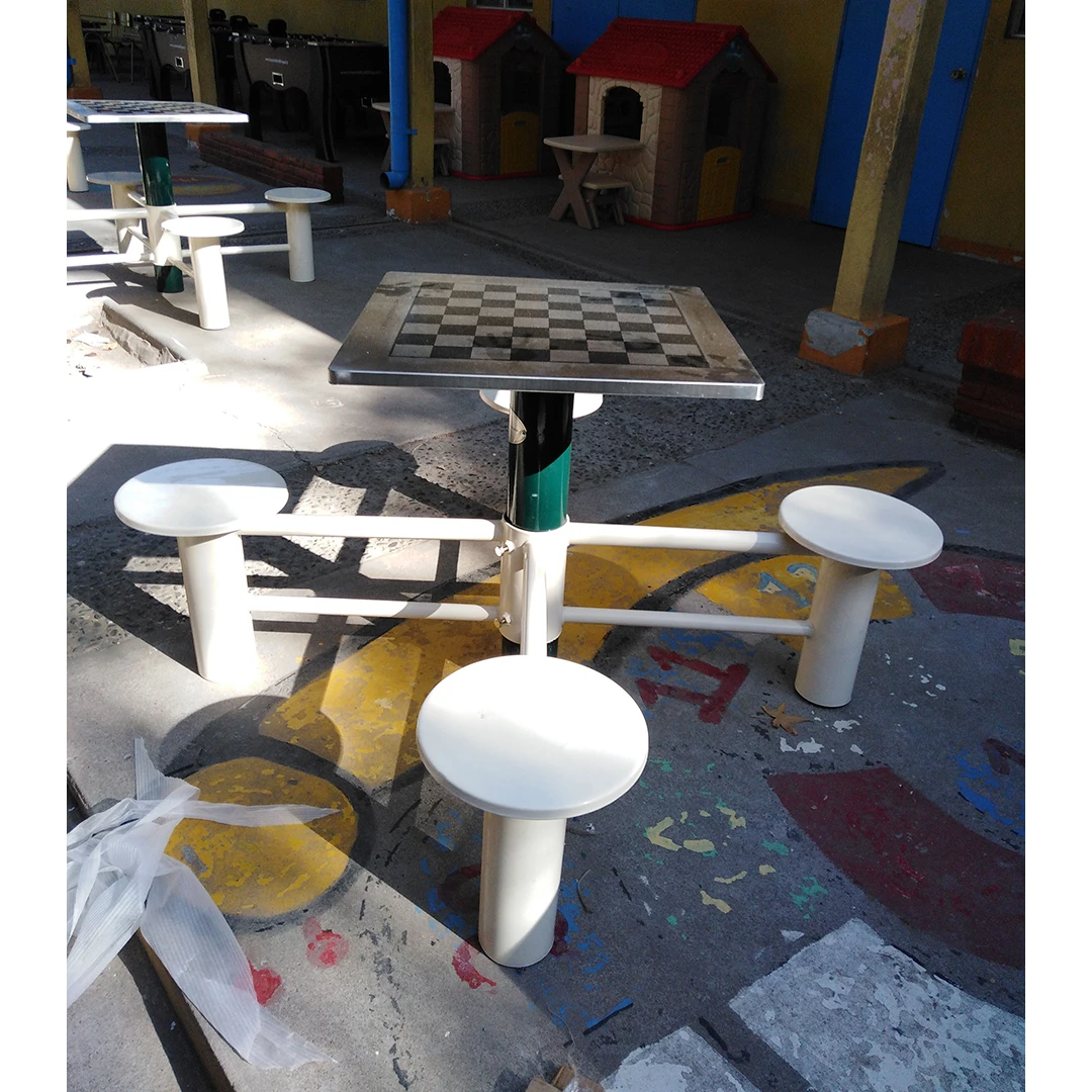 Mesa de ajedrez exterior