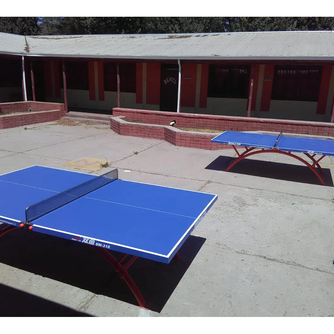 Mesa de exterior empotrada
