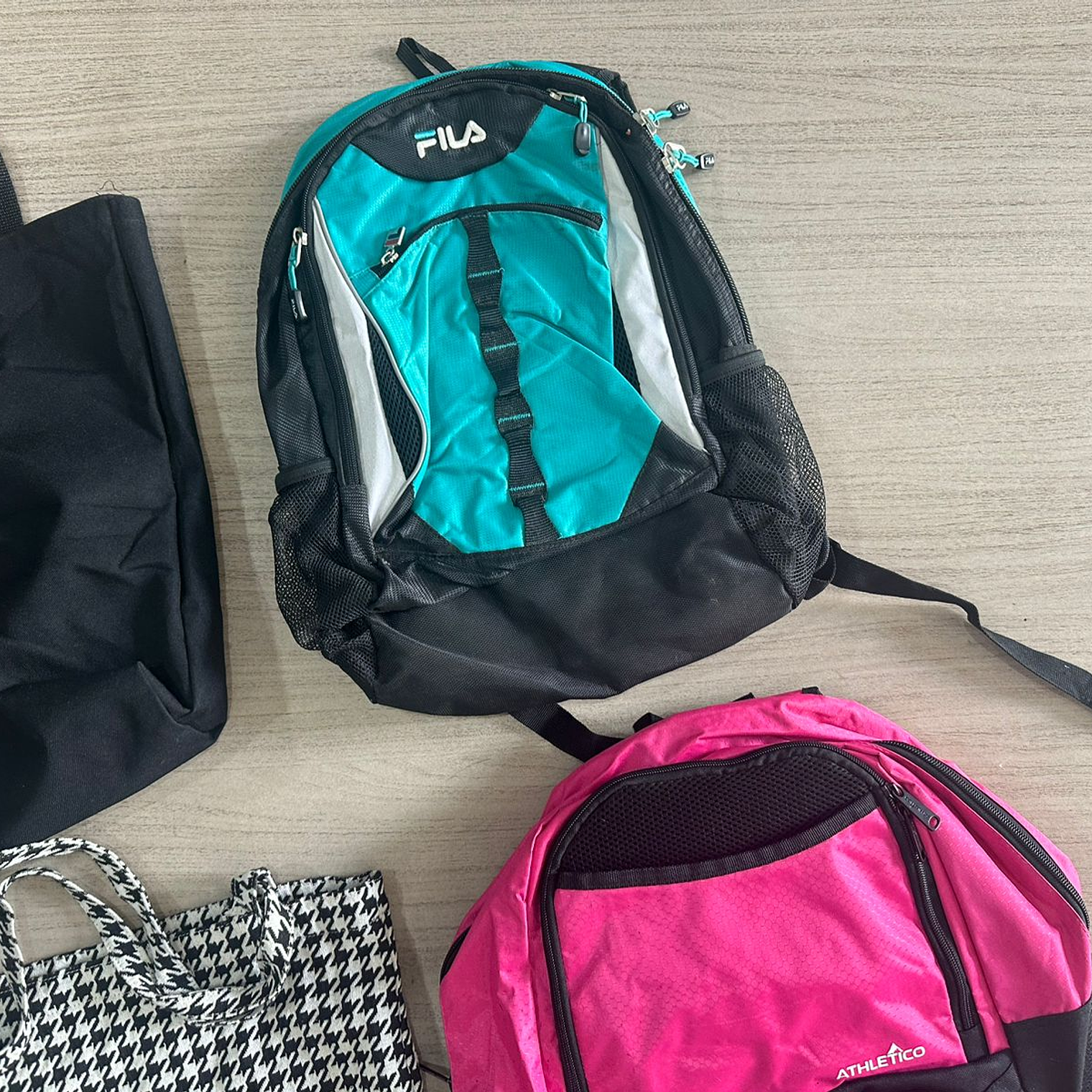 Fardo Bolsos Y Mochilas Segunda 3