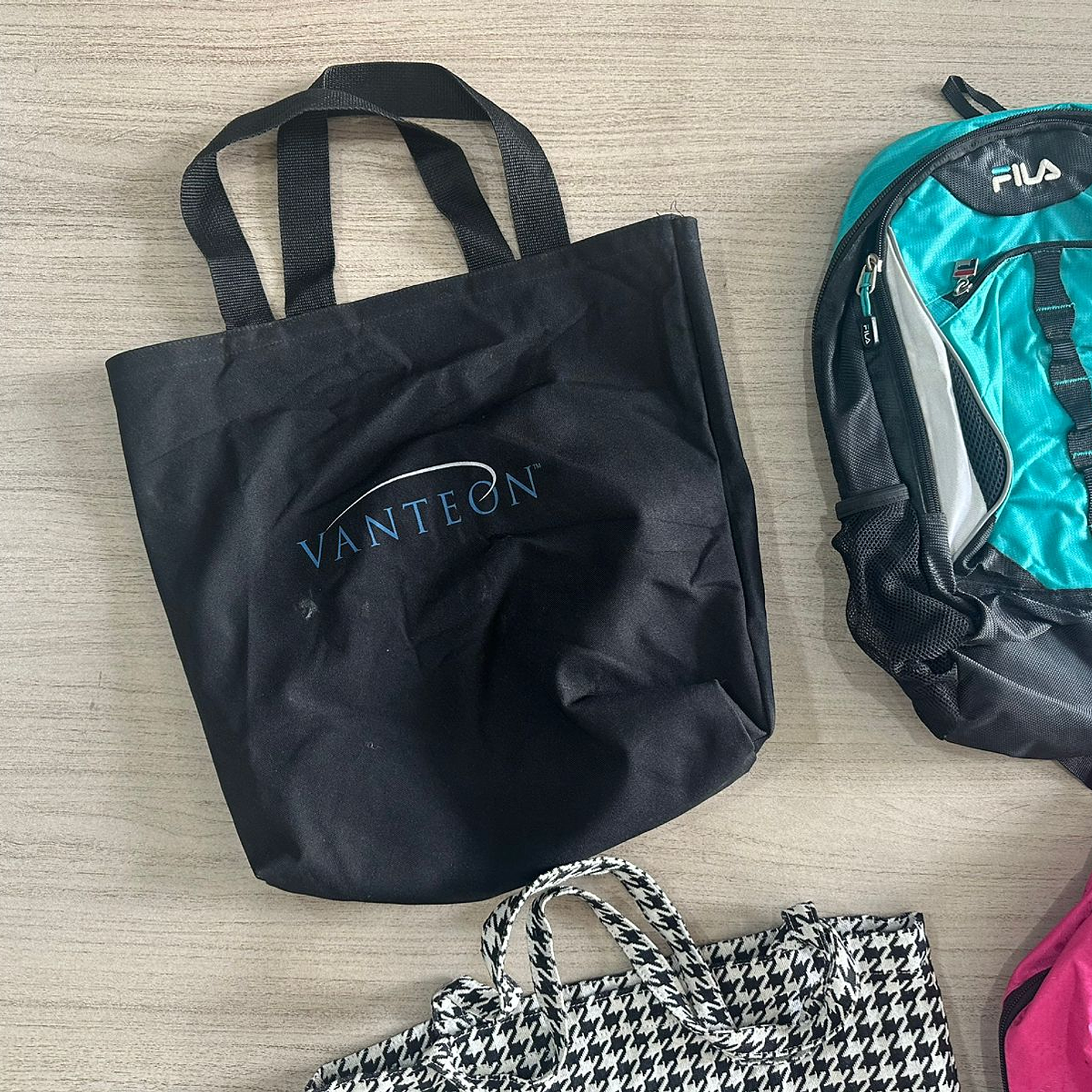 Fardo Bolsos Y Mochilas Segunda 4