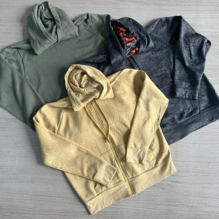 Fardo Polerones con Gorro Tercera 7