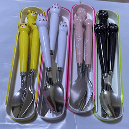 Set Tenedor, Cubierto Diseño Animalitos Cuchara, Cuchillo en Caja para Viaje o Colegio