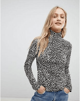 Daisy Street Long Sleeve Top With Zip In Leopard Print
