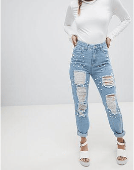 Glamorous ripped boyfriend jeans with pearls