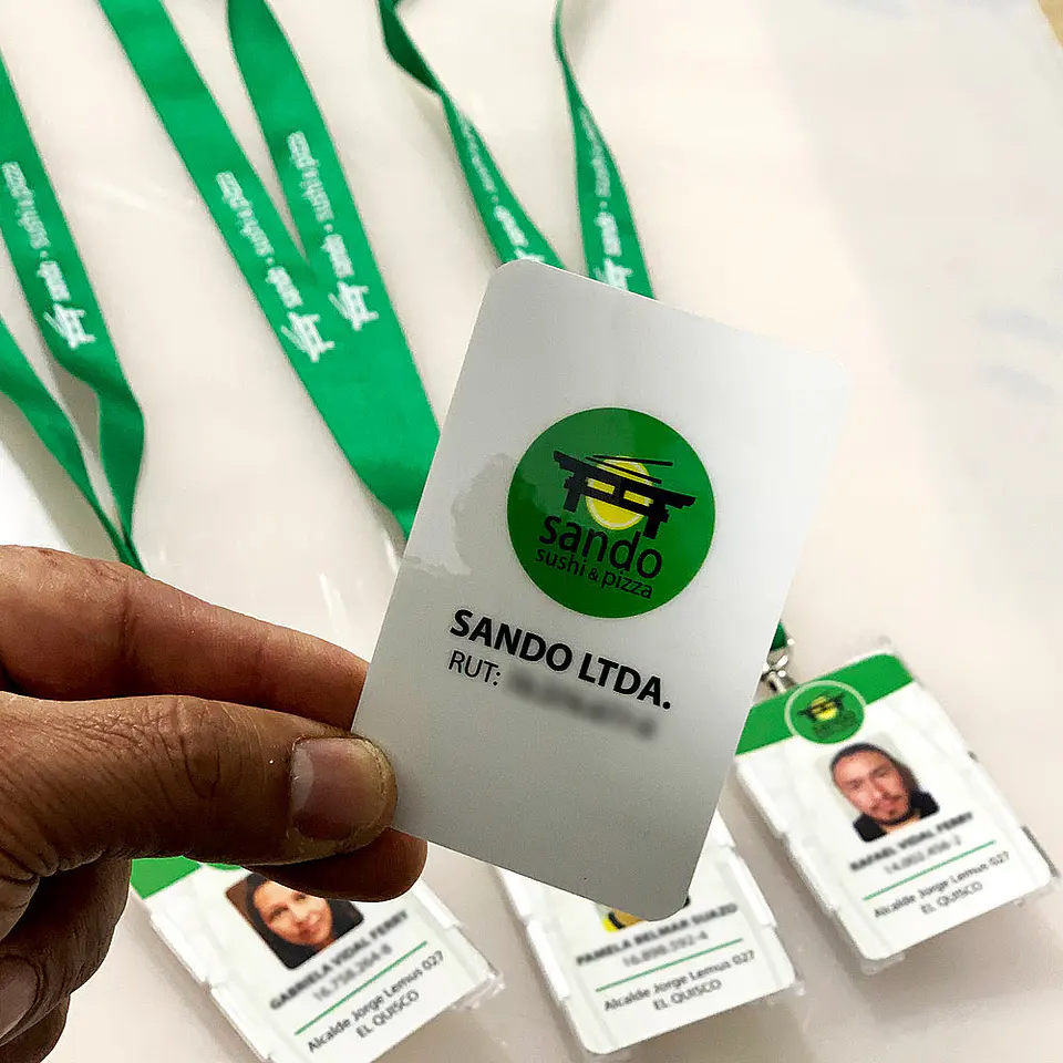 Credencial + lanyard + porta credencial acrílica 2