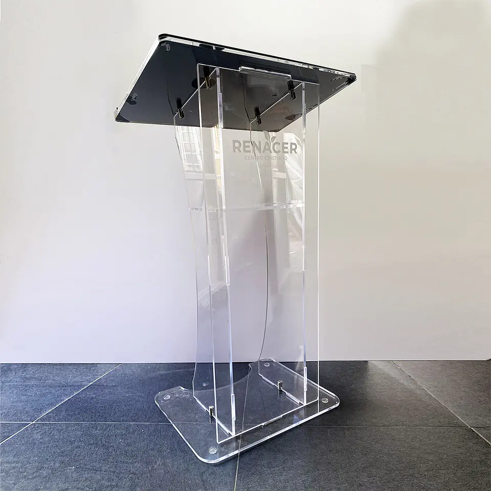 Podium acrílico 1