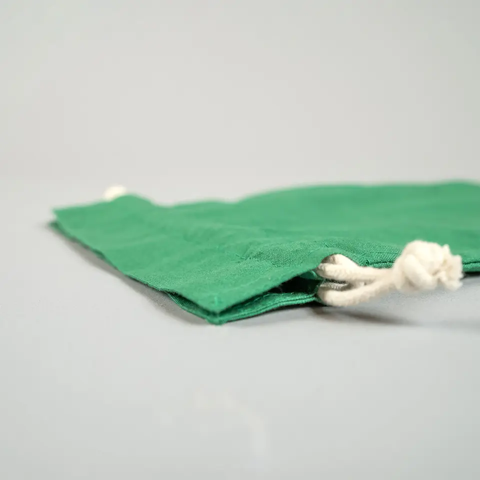 Saquito de algodón verde 30x20 (cm)  1