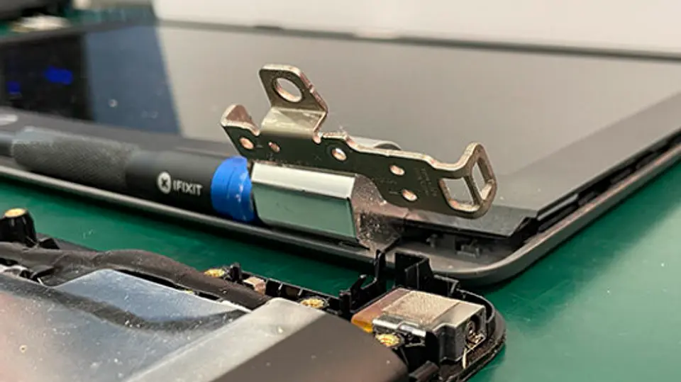 Reparación de bisagras portátil  1