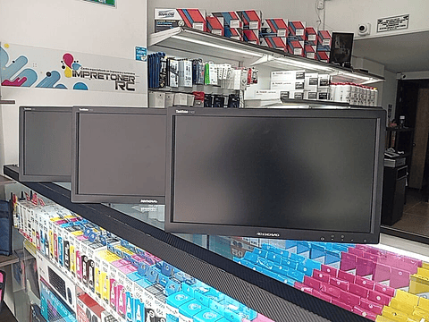 Monitores lenovo 19¨ sin base,puerto vga,garantia 6 meses.
