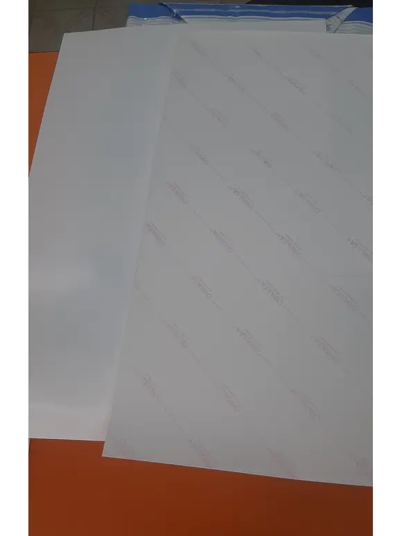 25 HOJAS DE PAPEL ADHESIVO SATINADO TAMAÑO TABLOIDE 1