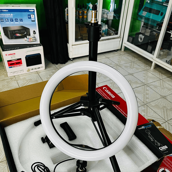 Aro de Luz LED GAME FACTOR LRG300, Negro 4