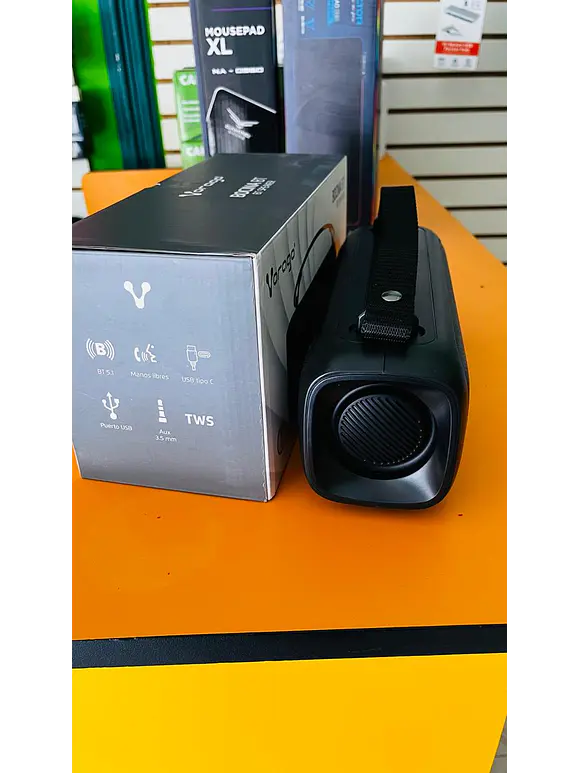 BOCINA VORAGO BSP-260 BLUETOOTH / USB / 3.5MM / LUZ RGB / TWS / 16W RMS CON HASTA 7 HRS AUTONOMIA 1