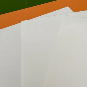 VINIL AUTOADHESIVO IMPRIMIBLE TINTA COMUN 10 HOJAS SEMITRANSPARENTE