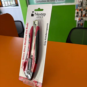 Cutter Plastico Nextep Uso Rudo Navaja 18mm Alma de Metal