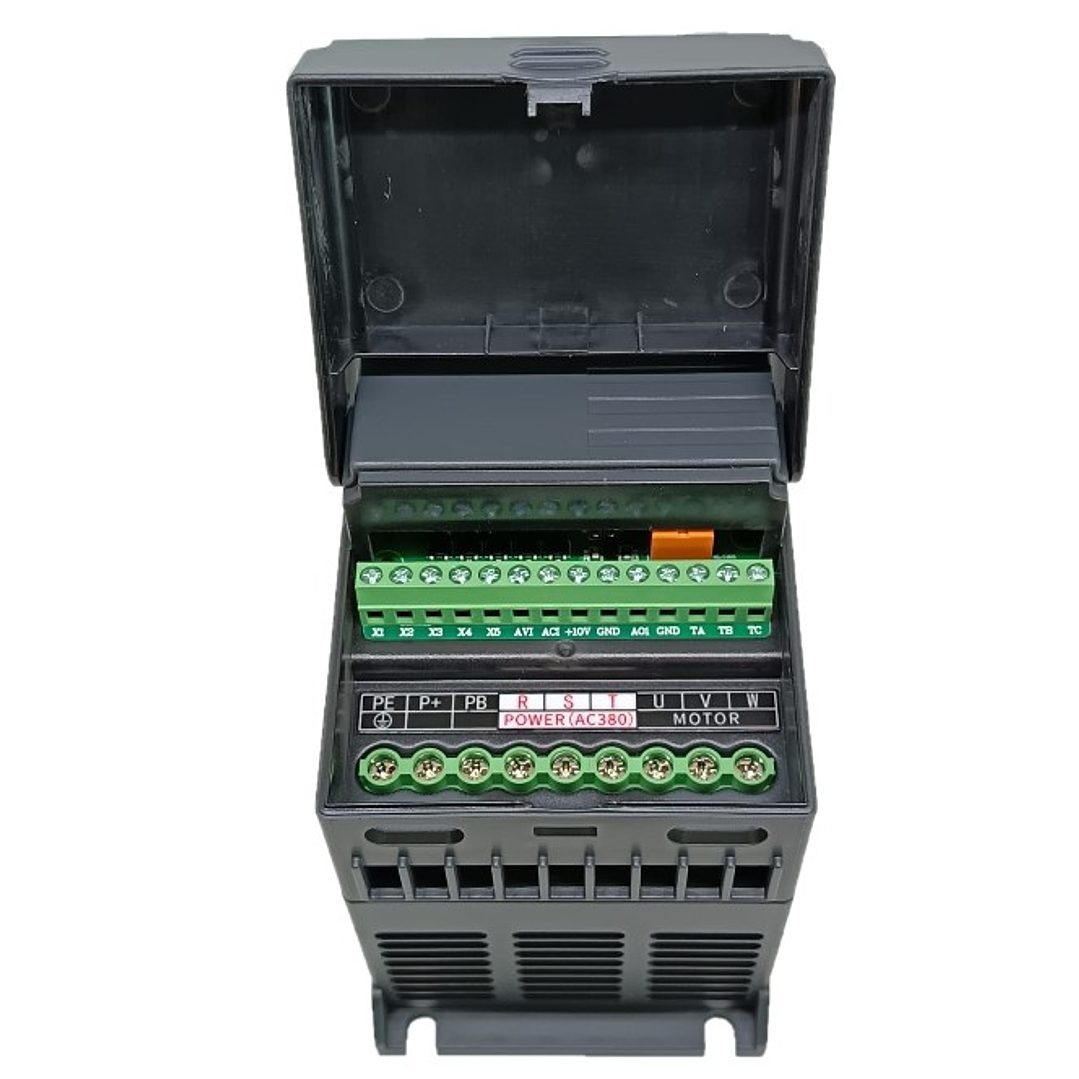 Variador De Frecuencia 0,75kw Entrada-salida Trifásica 3x380v 7