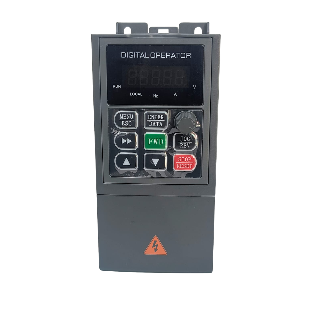 Inversor Solar  1500W Variador Frecuencia Para Bomba Trifásica 1.5KW (2 HP) 3