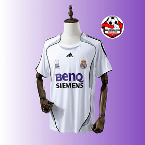 Camiseta local del Real Madrid 2007